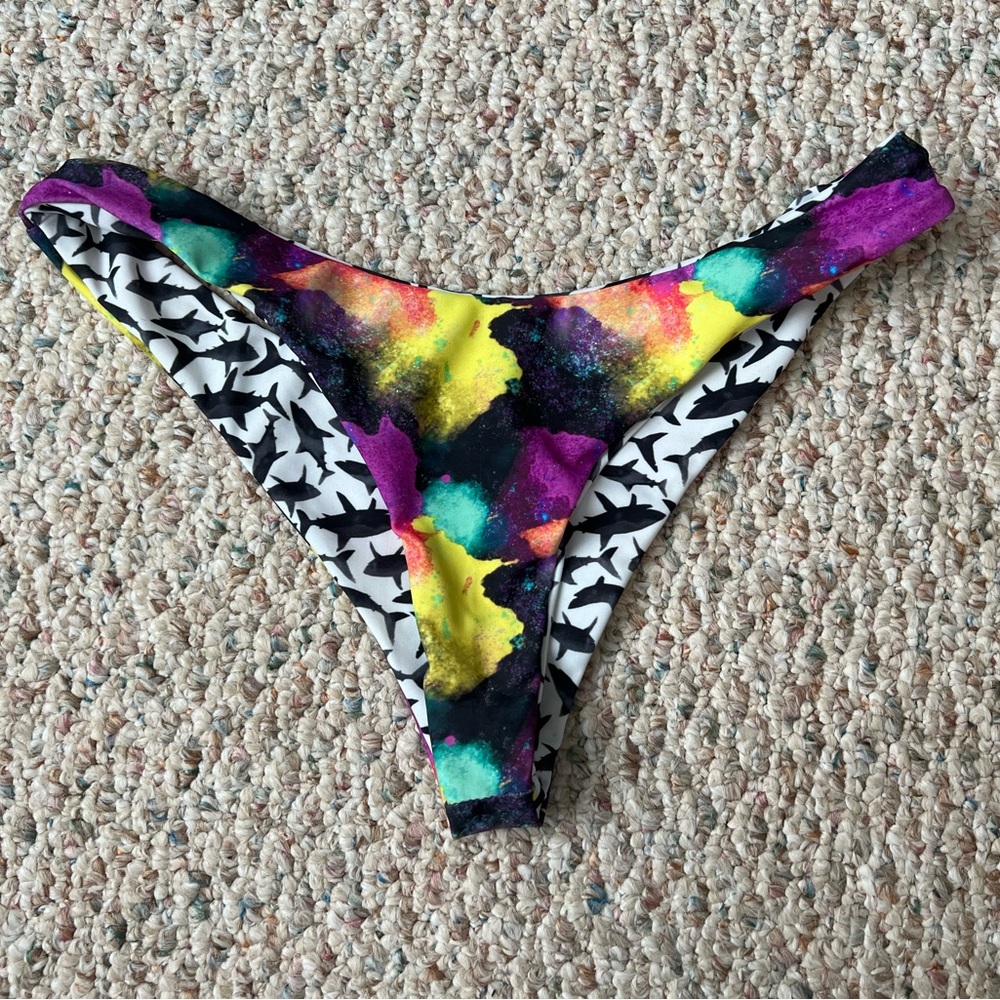 Cosmic vee - Picture 2 of 2